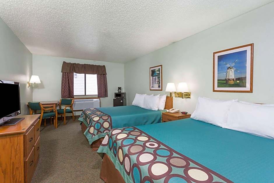 Super 8 by Wyndham Gallipolis Pt Pleasant Area