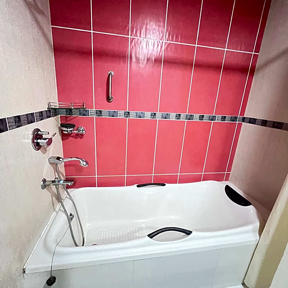 The Mercy Luxury Business Hotel