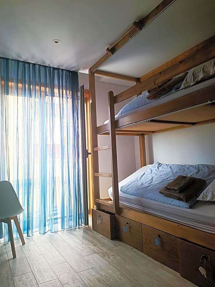 Cachinnans Hostel & apartaments