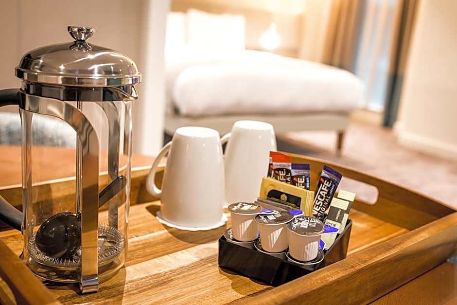 STAYBRIDGE SUITES LONDON-HEATHROW BATH ROAD By IHG
