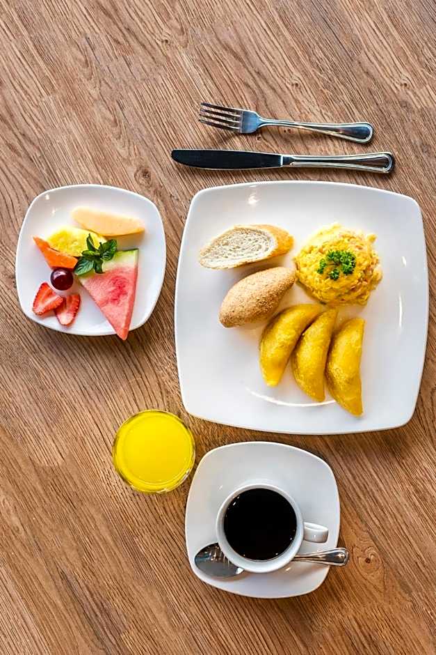 Ibis Cali Granada