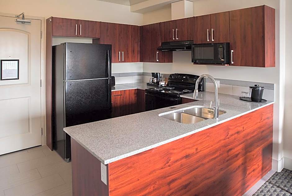 Chateau Nova Yellowknife