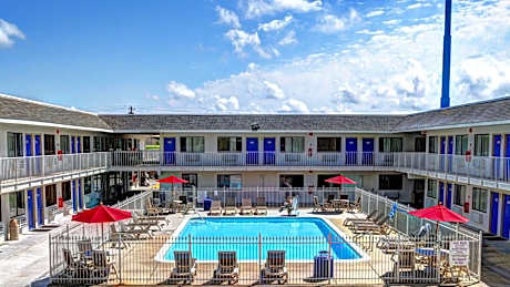 Motel 6-Slidell, LA - New Orleans