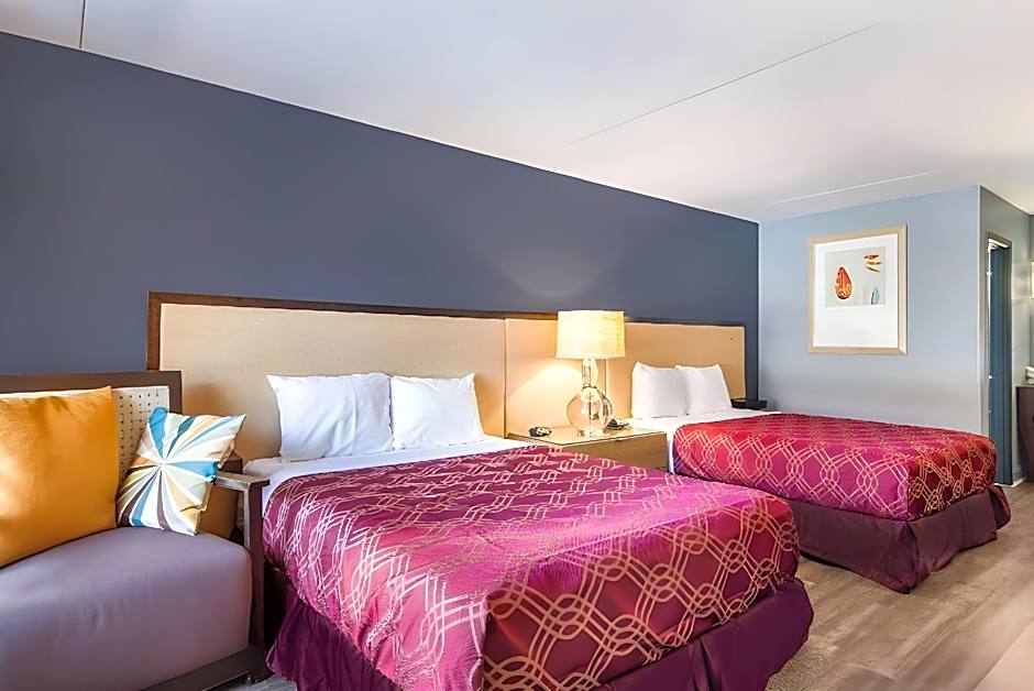 Suburban Studios Brunswick I-95