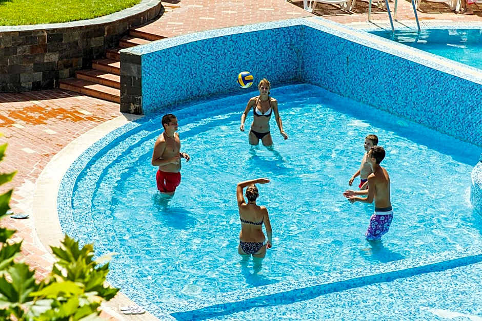 Belvedere Holiday Club