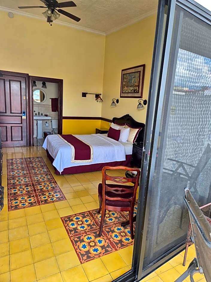 Hotel Santo Tomás