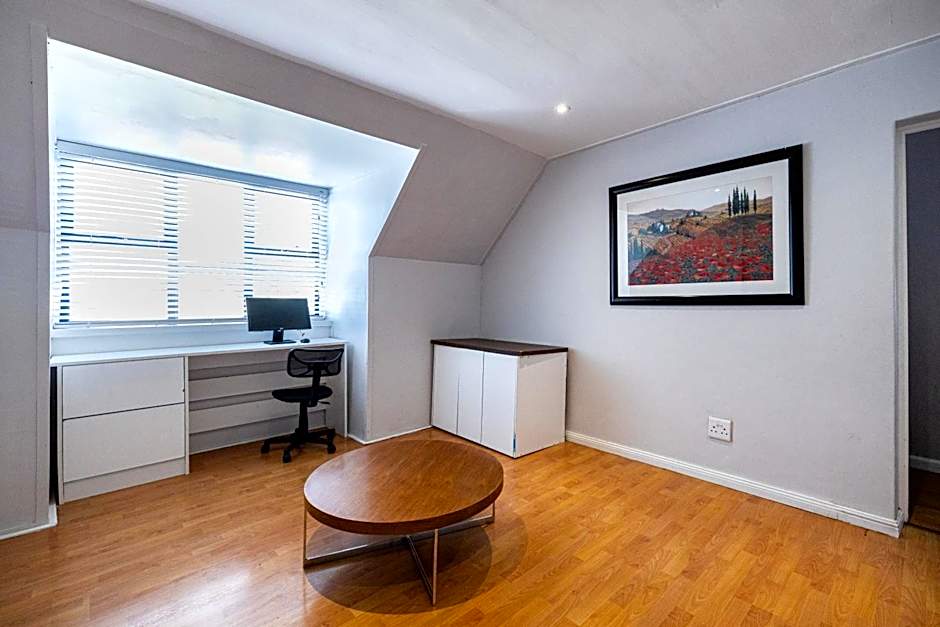 HOUSE 72