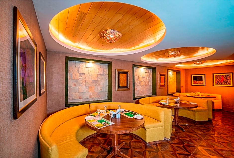 Lemon Tree Hotel Srinagar