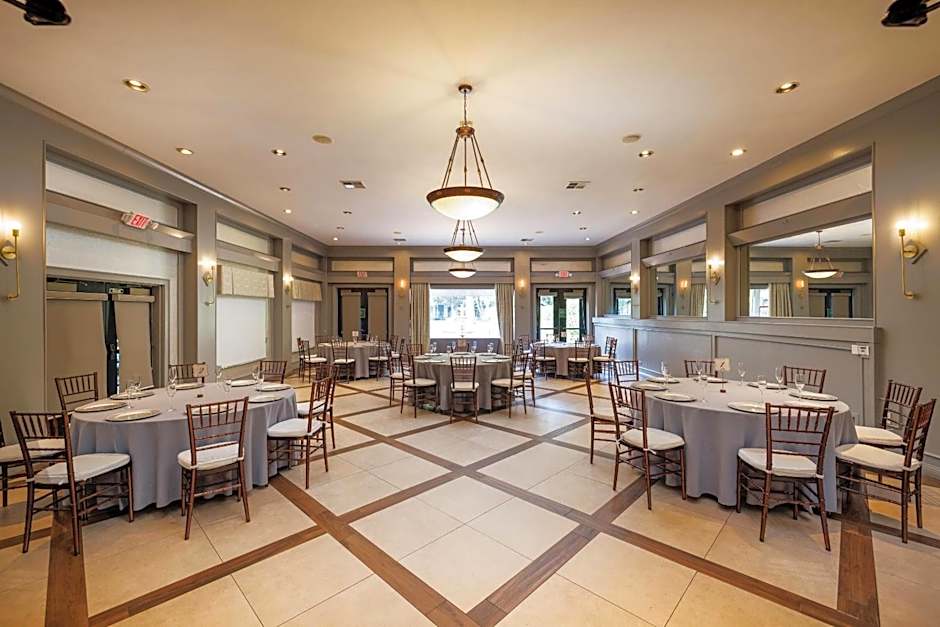 Inn Marin and Suites, an Ascend Collection Hotel