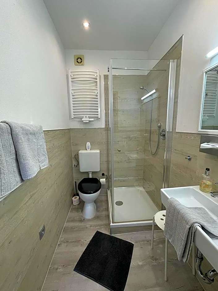 LA Boutique House