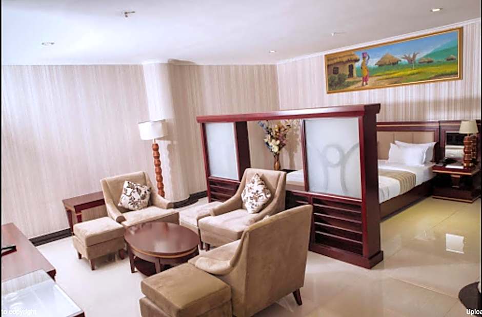 Peacock Hotel