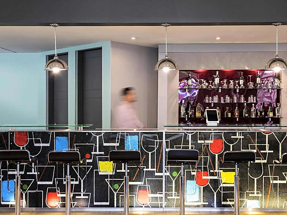 Ibis Monterrey Valle