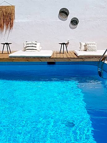 Mira Living Concept Suites Adults Only