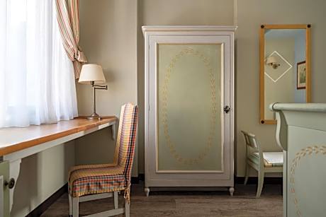 Small Double Economy