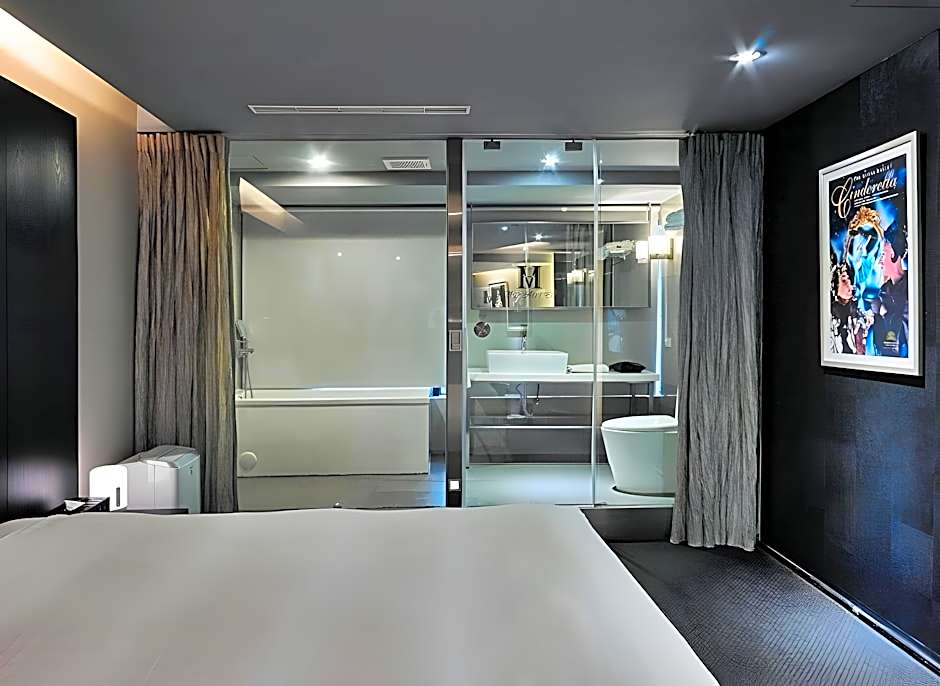 Ding Zheng International Business Hotel