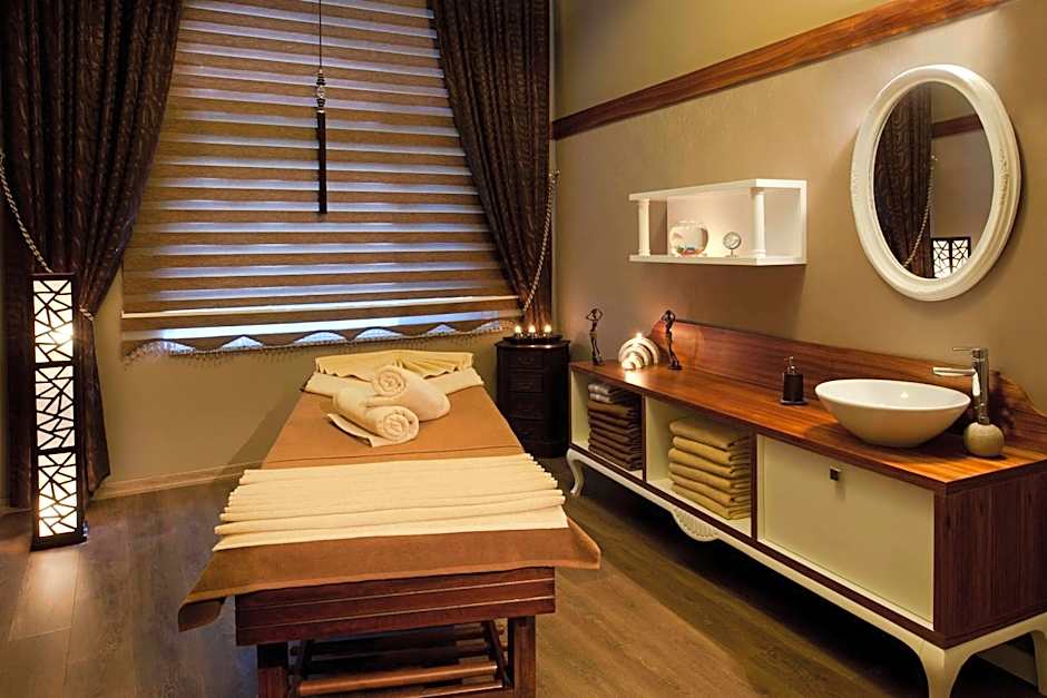 Delphin Imperial Lara