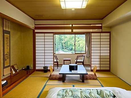 Japanese-Style Room