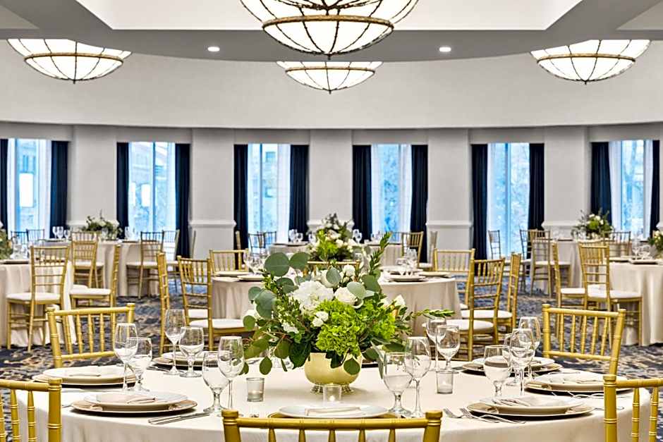 Crowne Plaza Cleveland at Playhouse Square By IHG