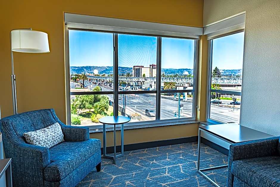 Holiday Inn Oakland Airport By IHG