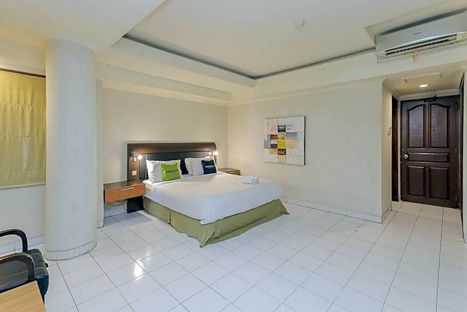 Urbanview Hotel Taman Suci Denpasar Bali
