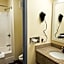 Days Inn & Suites by Wyndham Merrillville