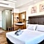 Ilustre - City-View Rooms with AC in Málaga's Old Town - Steps from Calle Larios and the Thyssen