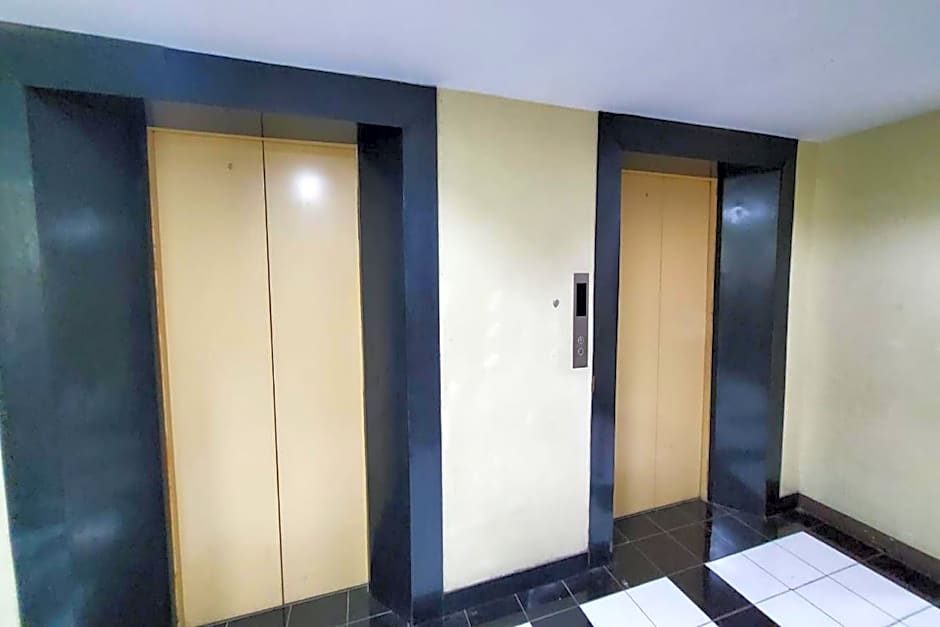 OYO 93545 Gateway Cicadas Apartment By Barbie Homestay