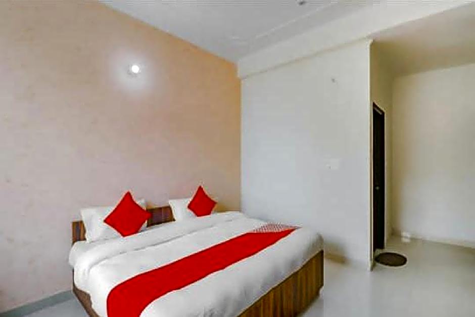Hotel Soho by OYO Rooms – Noida, DC