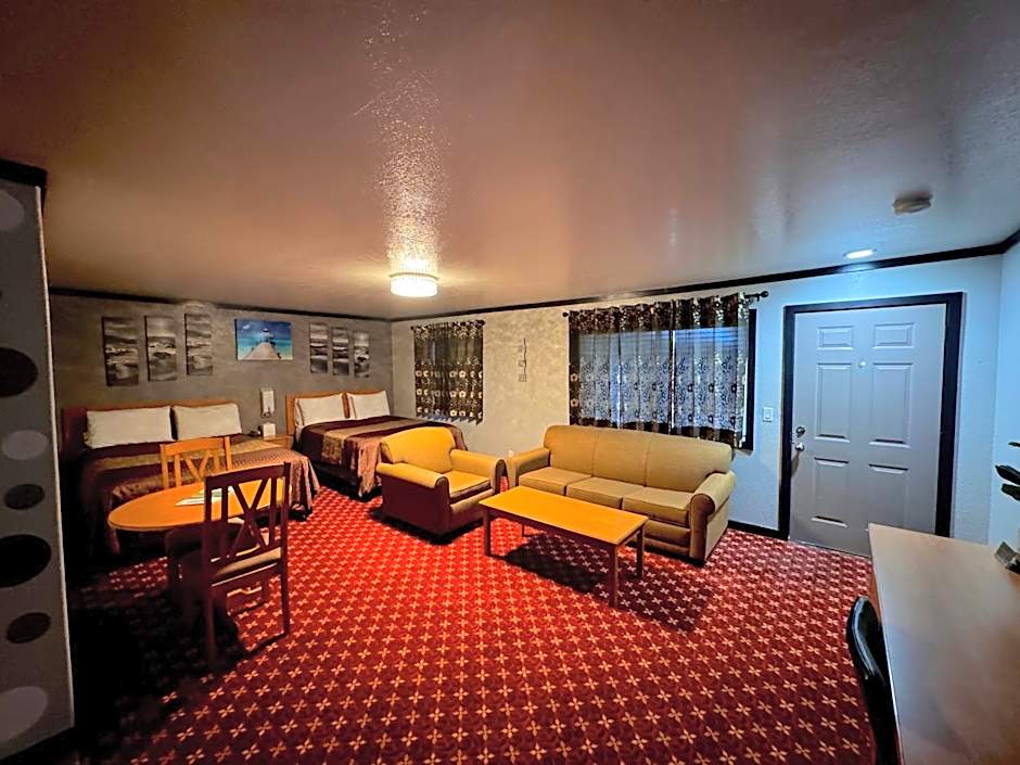 Cascade Lodge - Central Bend Retreat