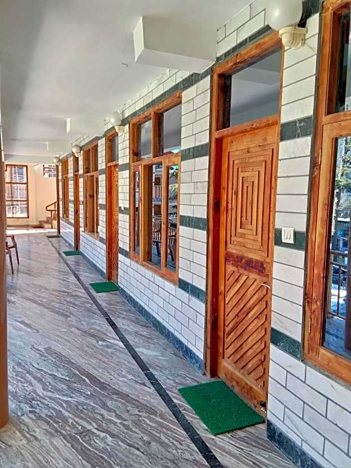 Hotel Hadimba Heights – Manali, PA