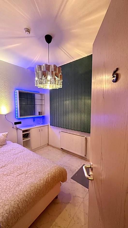 smart&beautiful HOSTEL