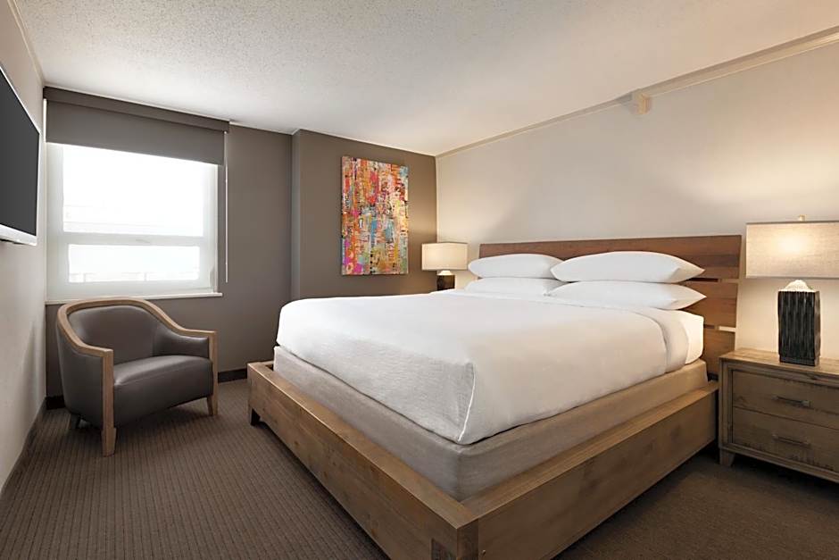 Embassy Suites by Hilton Baltimore Inner Harbor – Baltimore, MD
