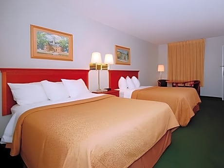 Double Room with Two Double Beds - Smoking