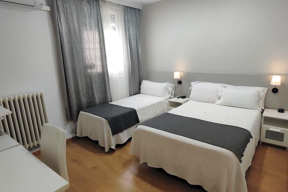 Hostal Cervantes