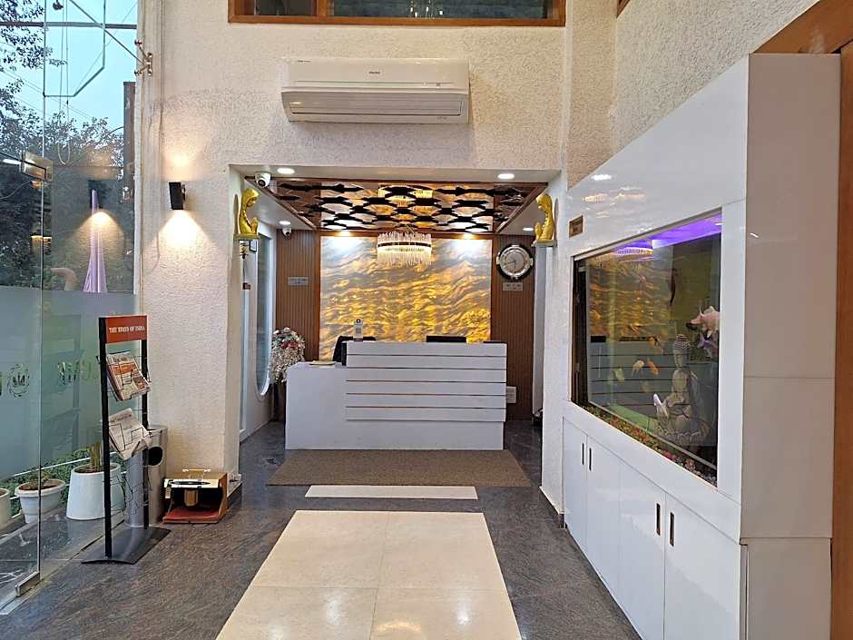 LN Hotels and Resorts