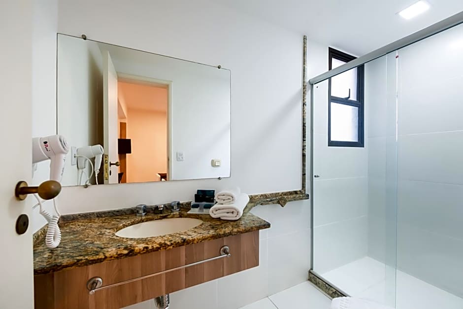 Slaviero Essential La Residence Vitoria