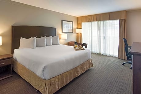 King Room with Balcony