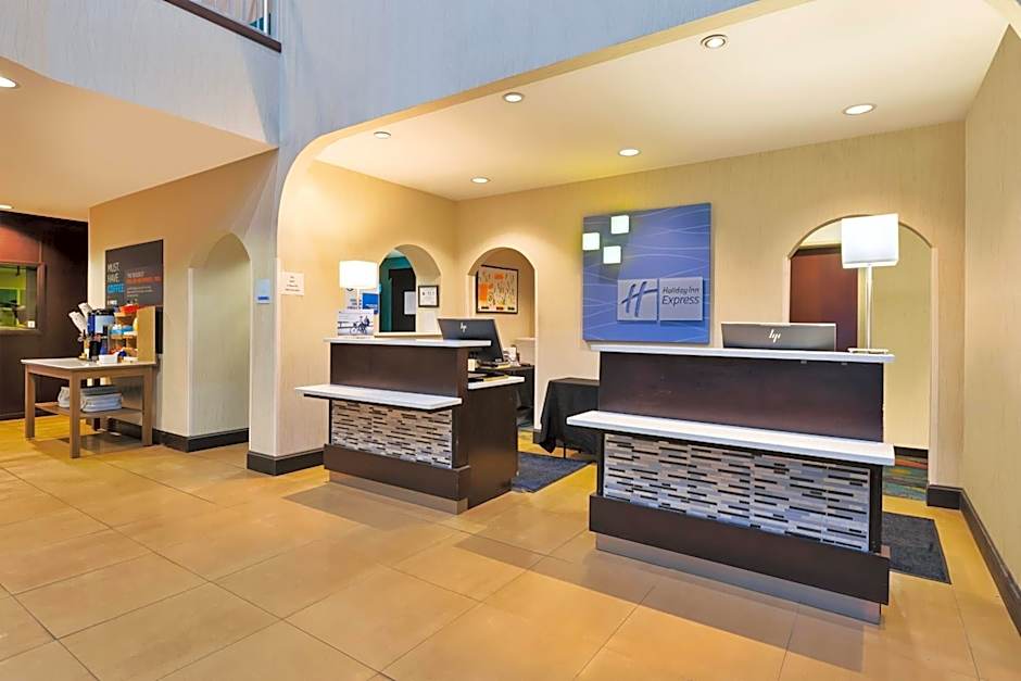 Holiday Inn Express & Suites Southport - Oak Island Area By IHG