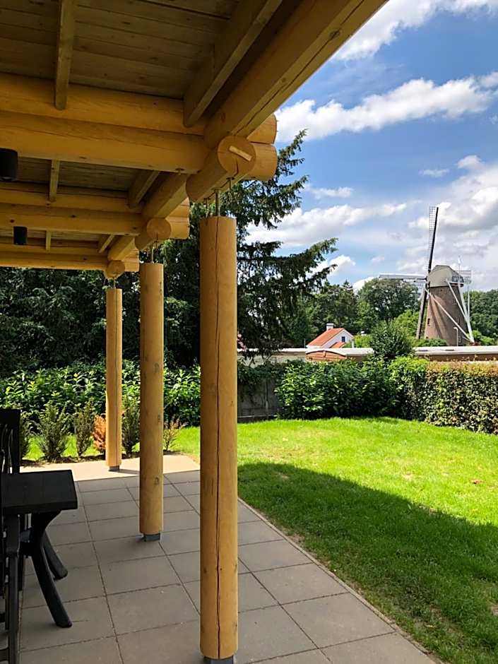 Boomstamhuis High Chaparral