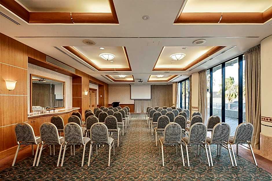 Oaks Gold Coast Hotel