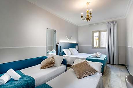 Classic Quadruple Room
