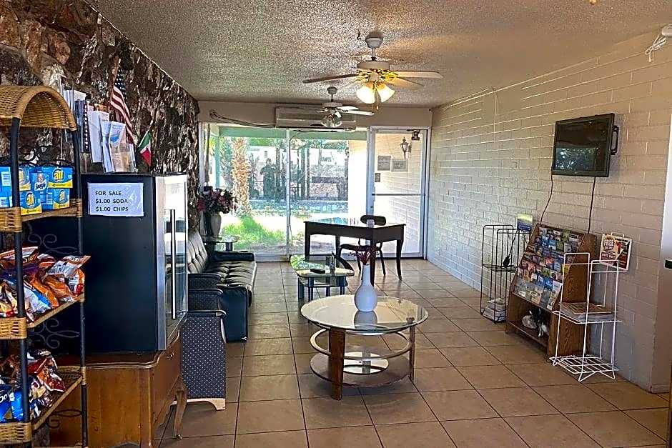 Desert Grove Inn and Suites