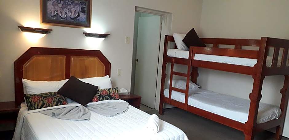 Kalahari Lodge Kimberley