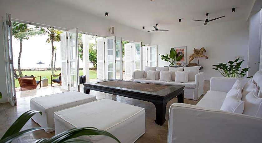Arabella on Boossa Private Hotel