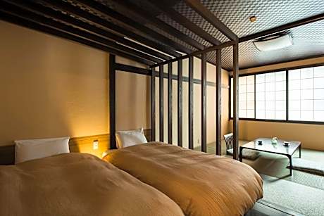Superior Twin Room-Main Wing - Non-Smoking