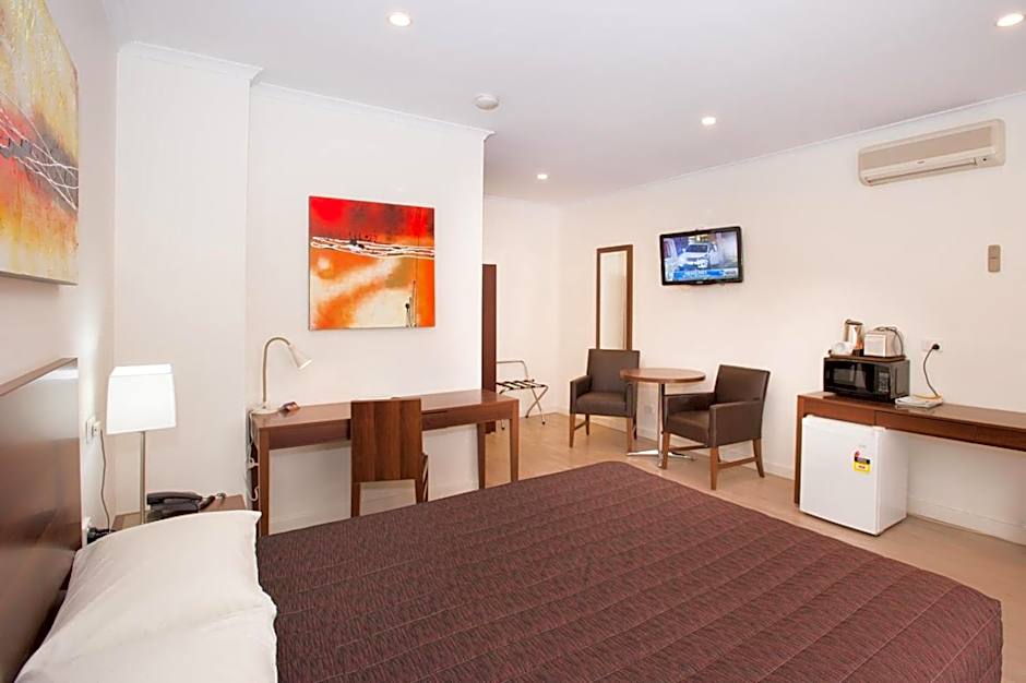 The Standpipe Golf Motor Inn