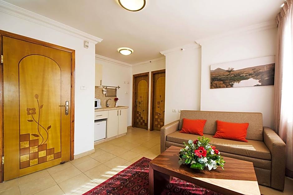 Ramon Suites by Smart Hotels