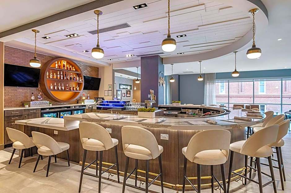 Cambria Hotel Louisville Downtown-Whiskey Row