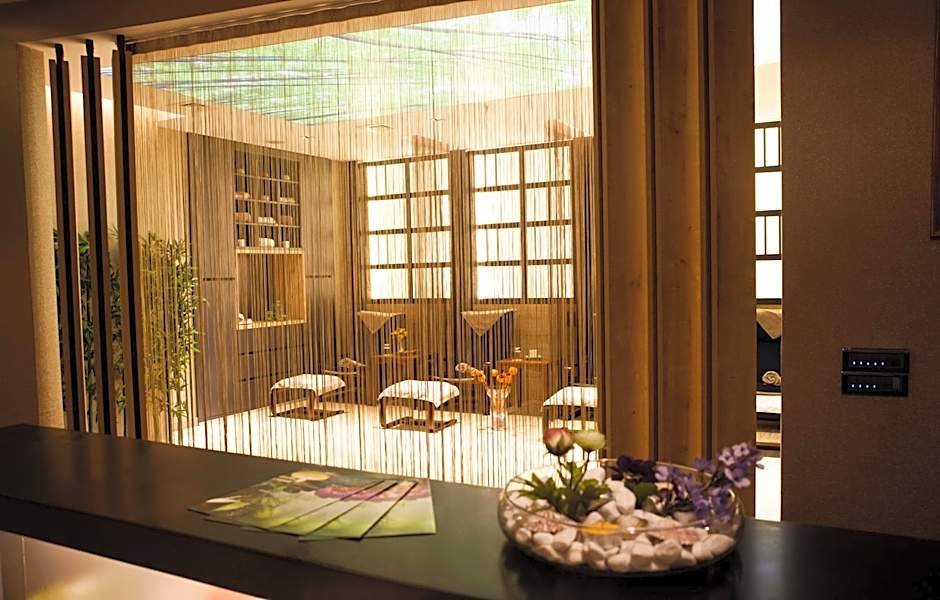 Midas Hotel