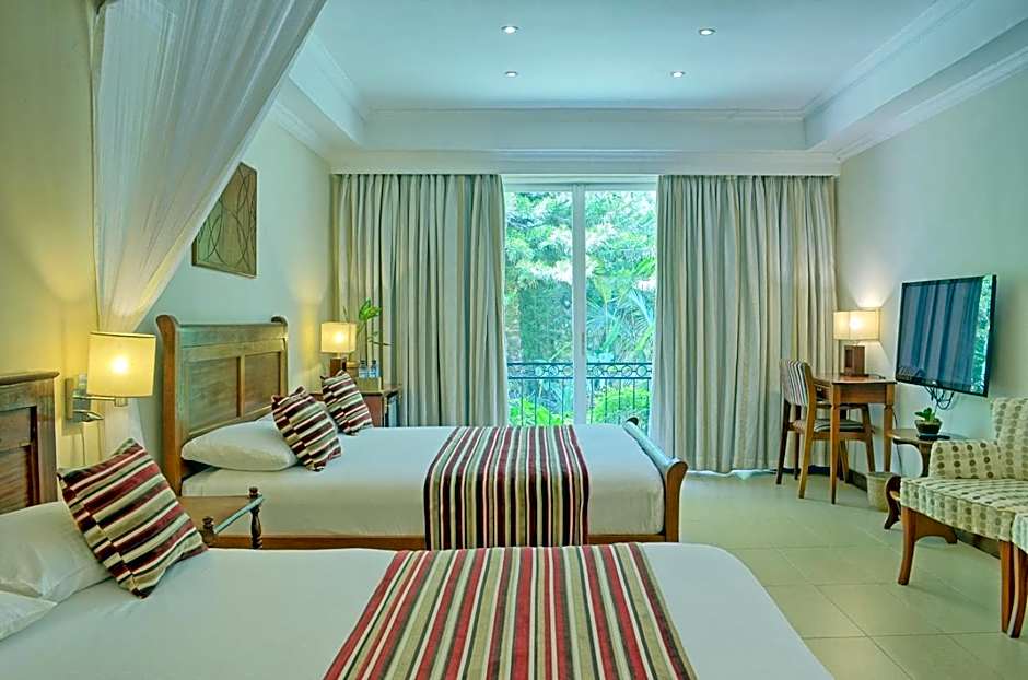 Sovereign Hotel